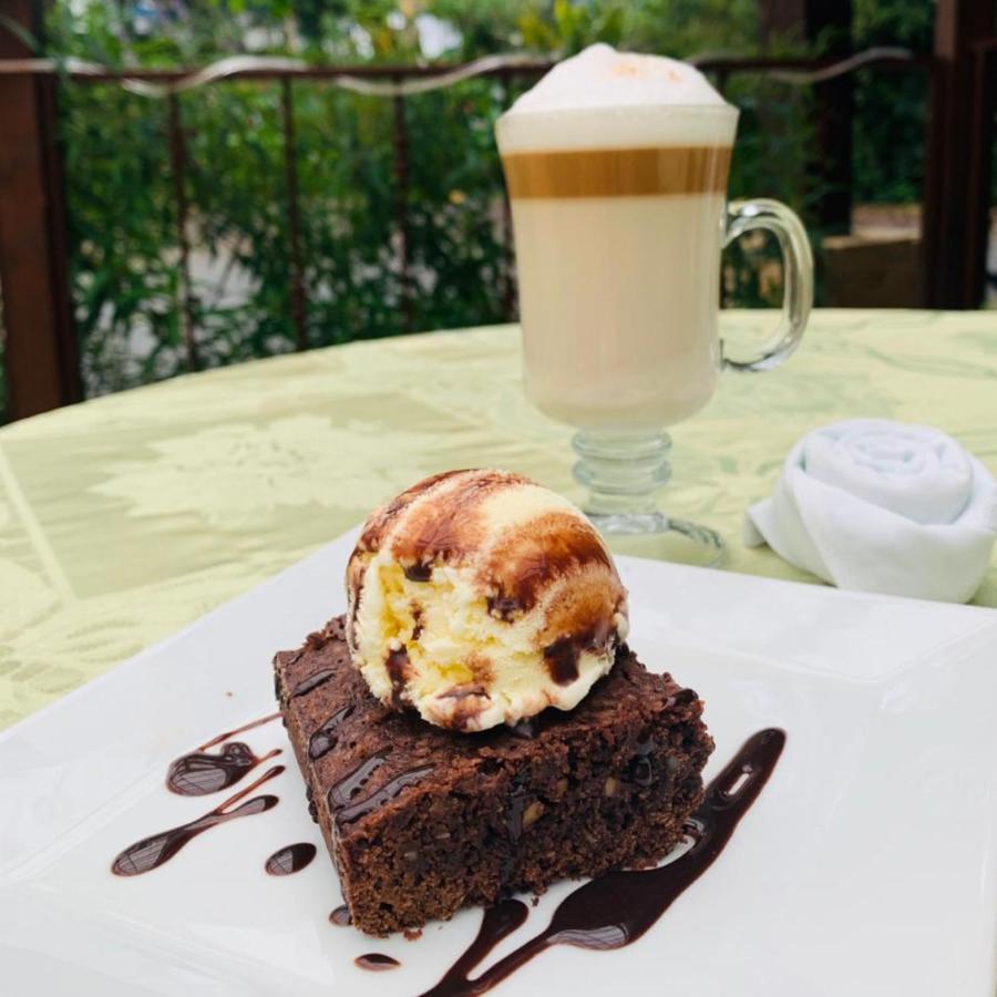 Hotel De Montana Suria 산제라르도 데 도타 외부 사진