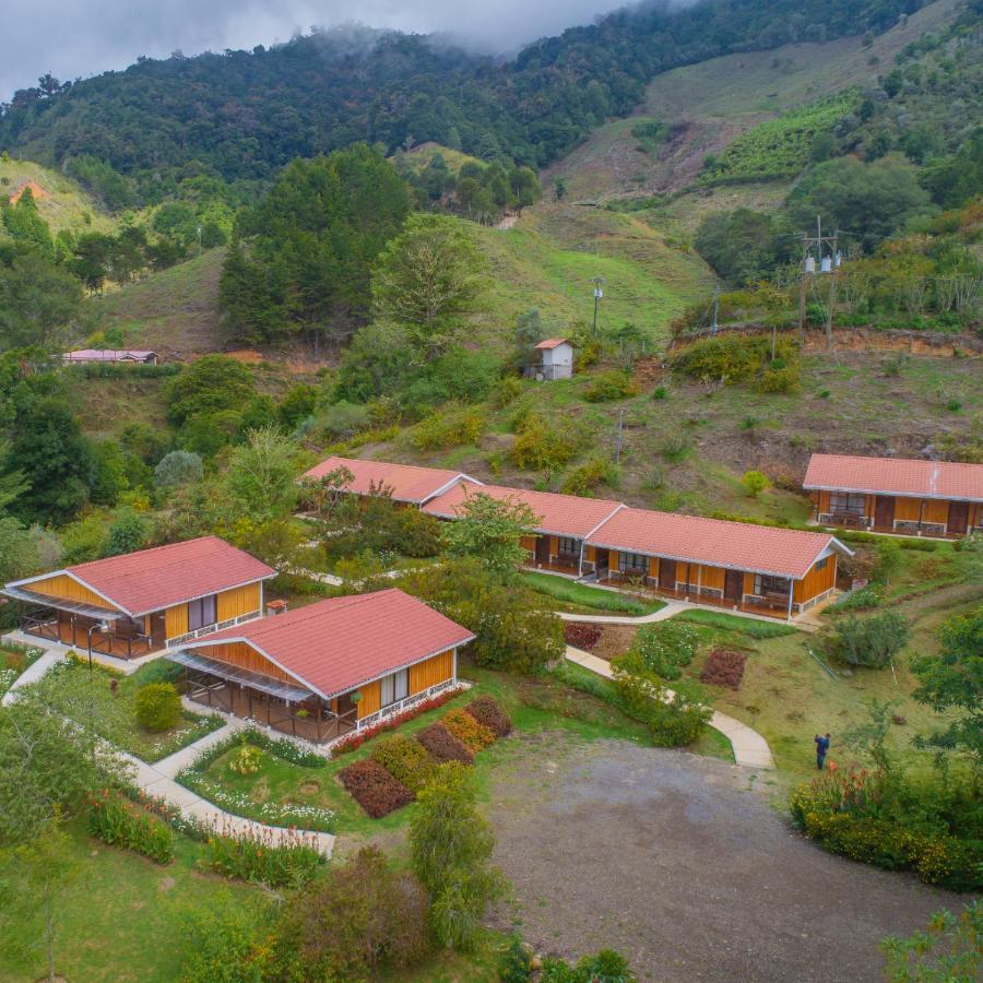 Hotel De Montana Suria 산제라르도 데 도타 외부 사진