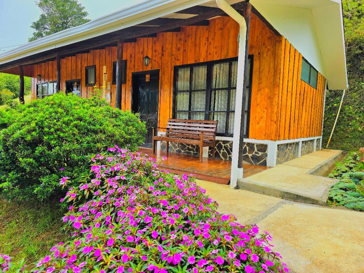 Hotel De Montana Suria 산제라르도 데 도타 객실 사진