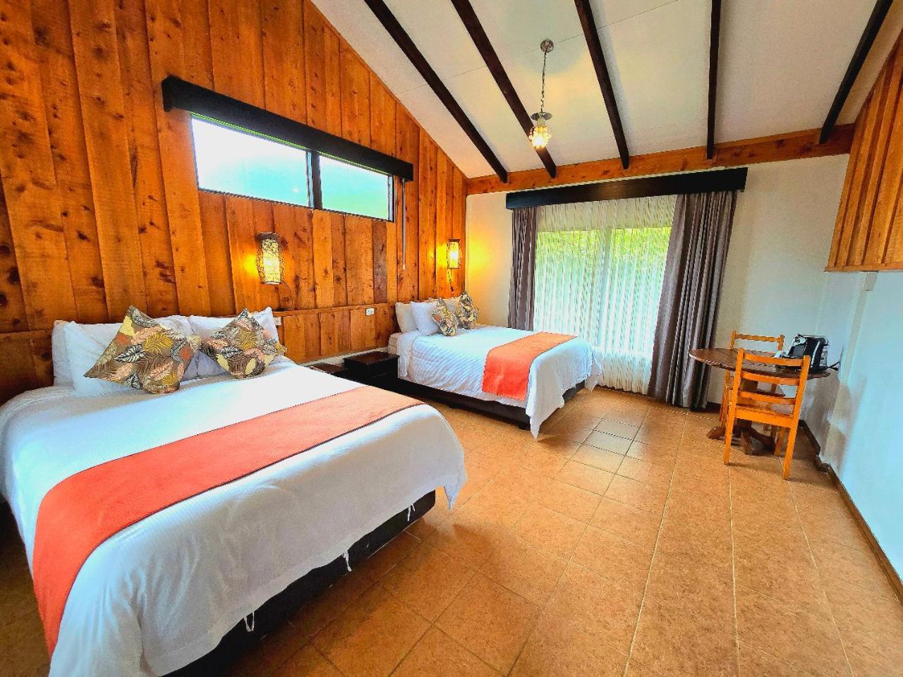 Hotel De Montana Suria 산제라르도 데 도타 객실 사진