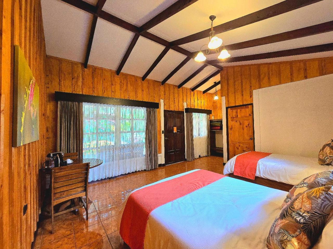 Hotel De Montana Suria 산제라르도 데 도타 객실 사진
