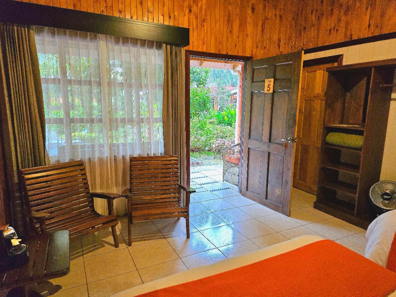 Hotel De Montana Suria 산제라르도 데 도타 객실 사진