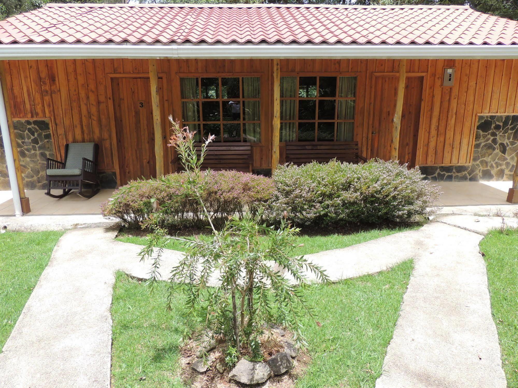 Hotel De Montana Suria 산제라르도 데 도타 외부 사진